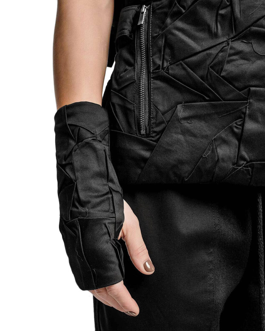 Black Crushed Tech Hand Sleeve