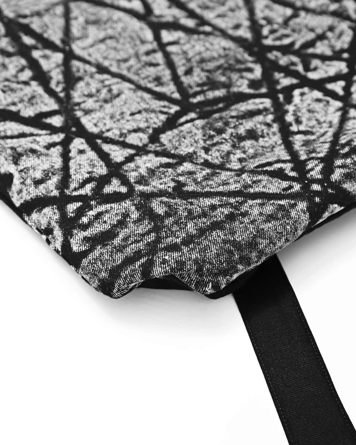 Tachyon Quilt Contrast Kutch Bag