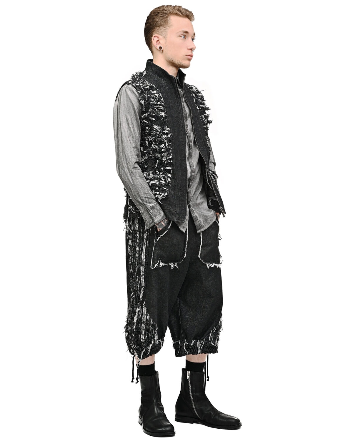 Distressed Linear Cut Crop Shorts